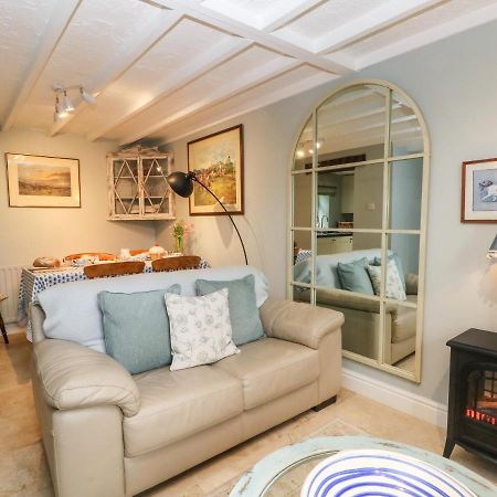 The Blue House Malpas (Cheshire) Exterior photo